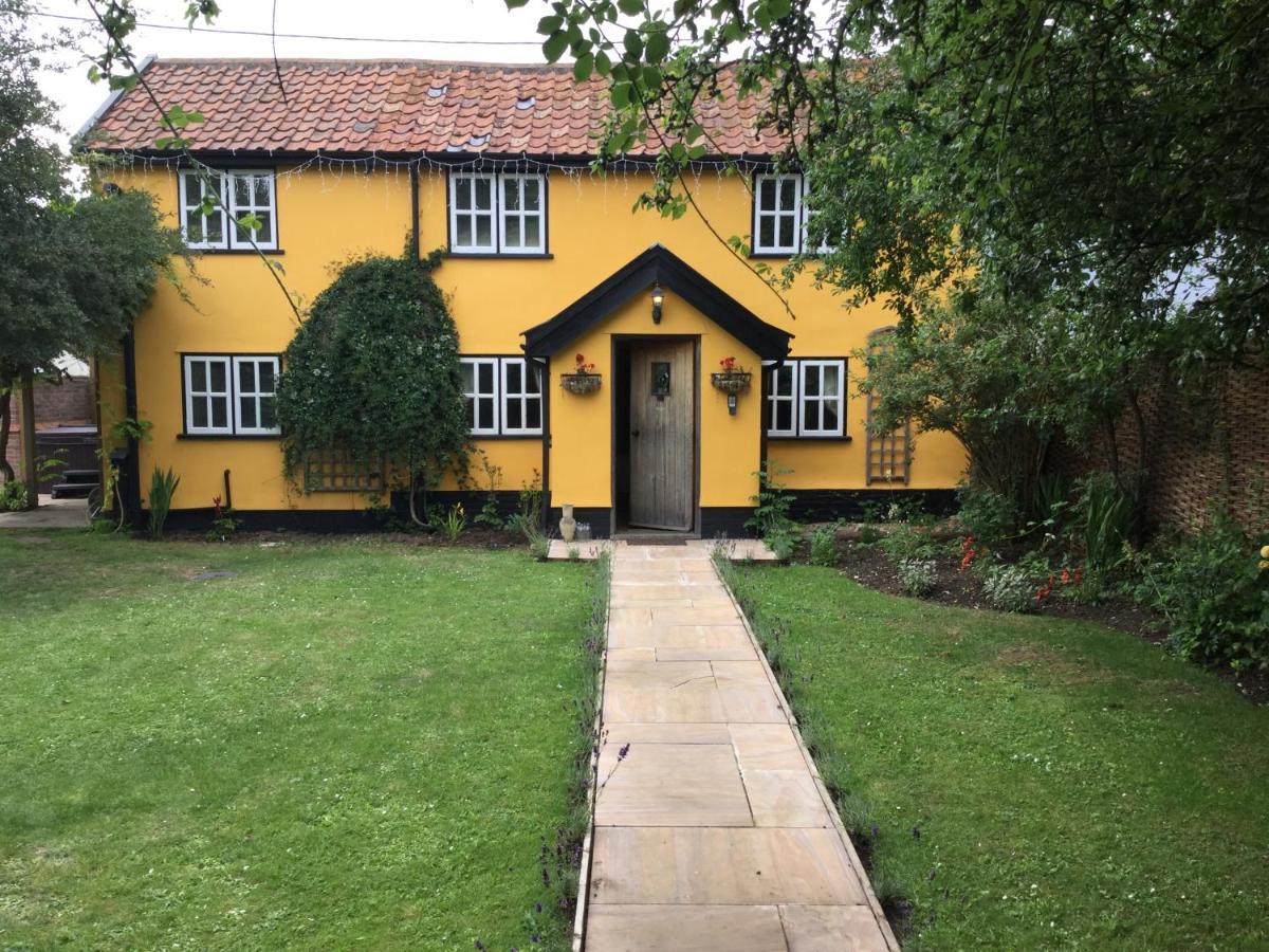 Lavender Cottage Thorndon Exterior photo